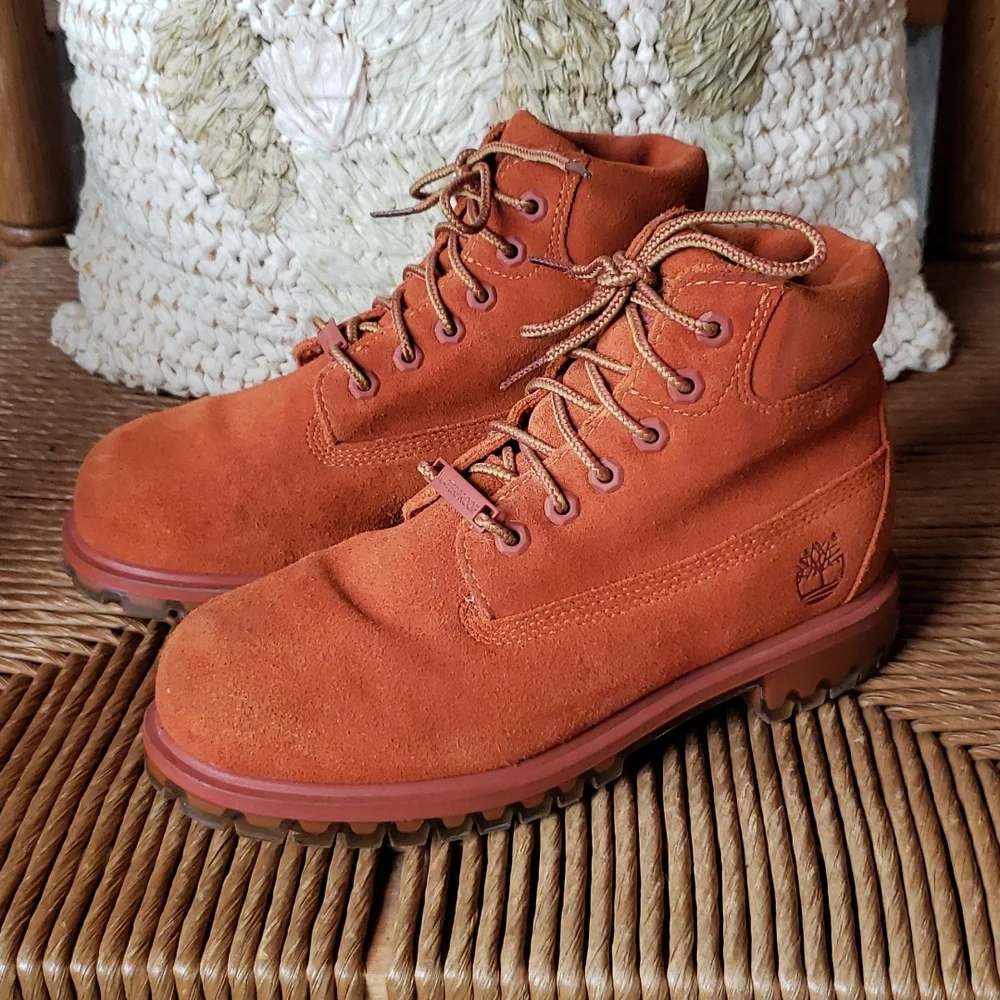 Timberland waterproof boots, girls size 2.5, rust